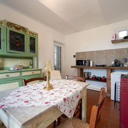 Сasa de vacaciones Casetta Di Agnese By Interhome San Damiano dʼAsti